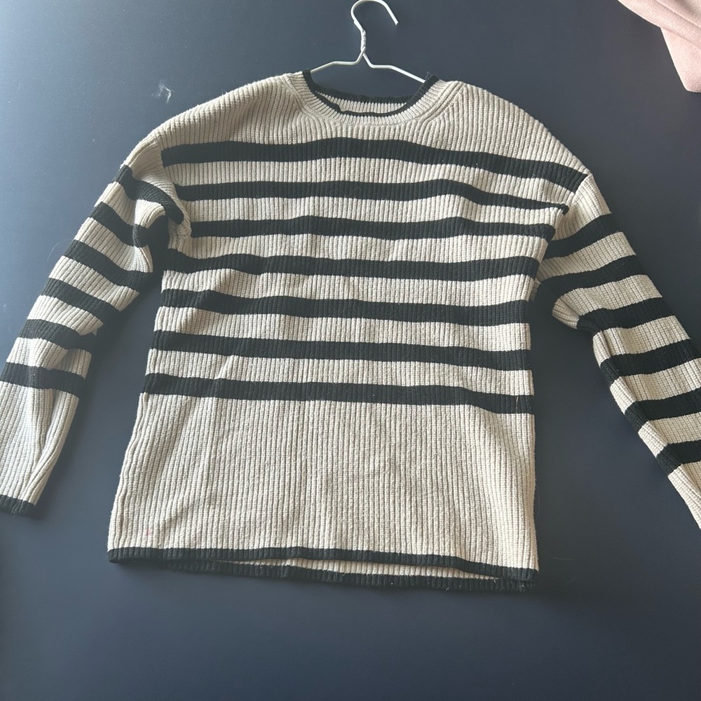 Classy Beige and Black Knit Sweater